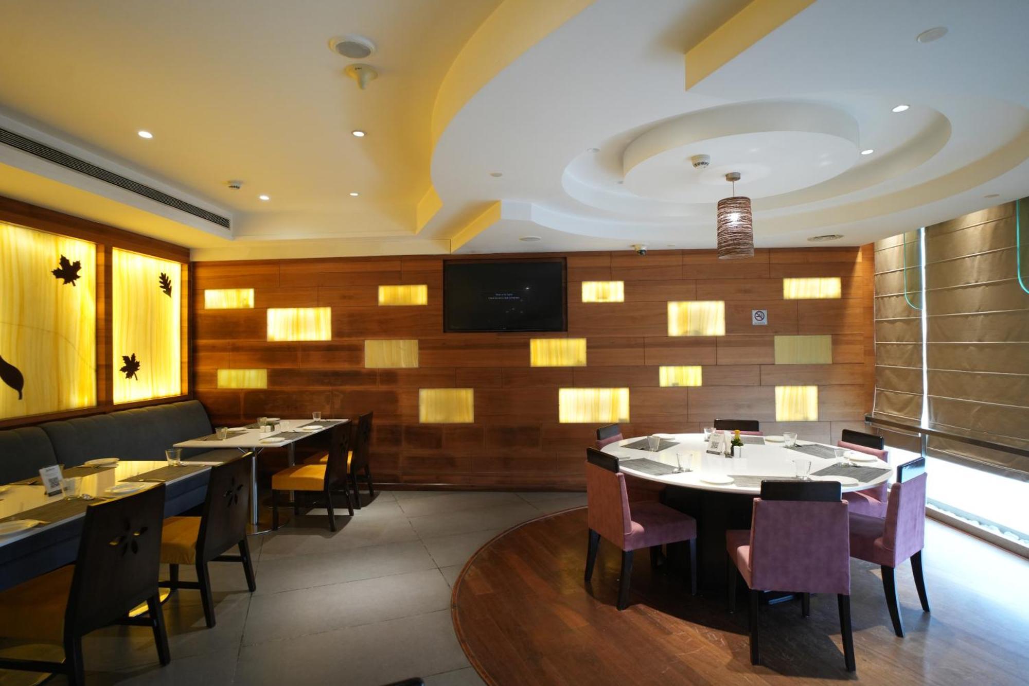 Radisson होटल
